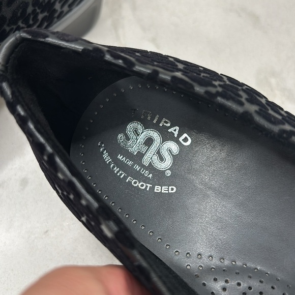 SAS Bliss Wedge Velvet Black Leopard Print Slip-On Shoes 9W - Picture 13 of 14